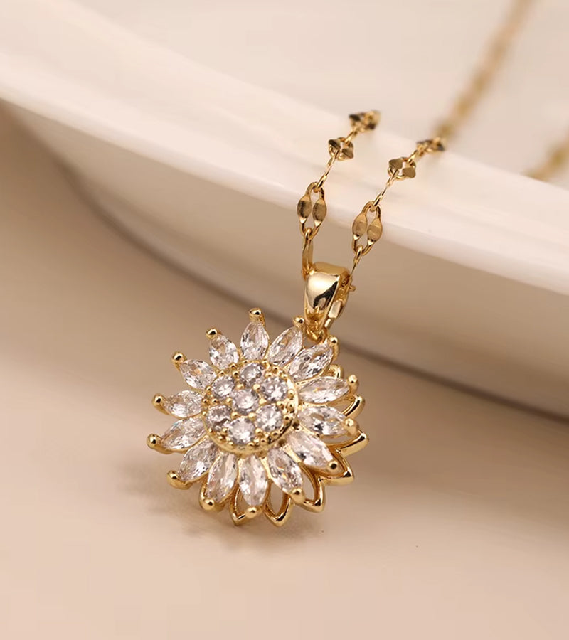 Olina Calm Spinning Necklace